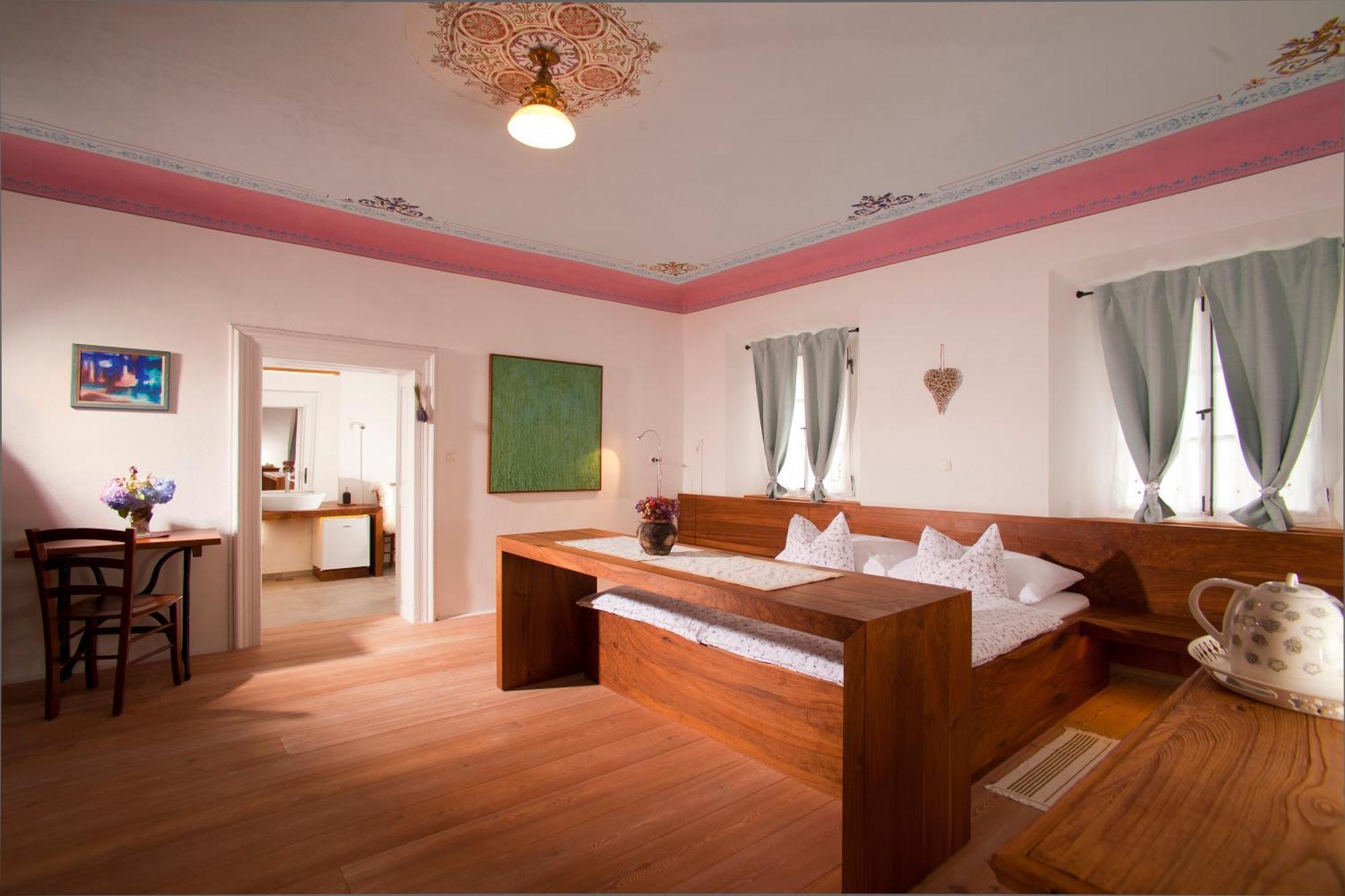 Juvanova Hisa - Apartments And Rooms Luce Exterior photo